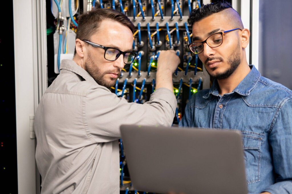 Server specialists testing network system